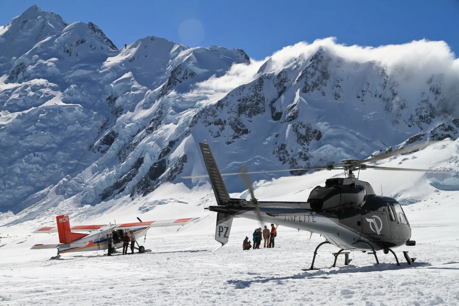 Mount Cook: Ski Plane and Helicopter Glacier Combo Flight